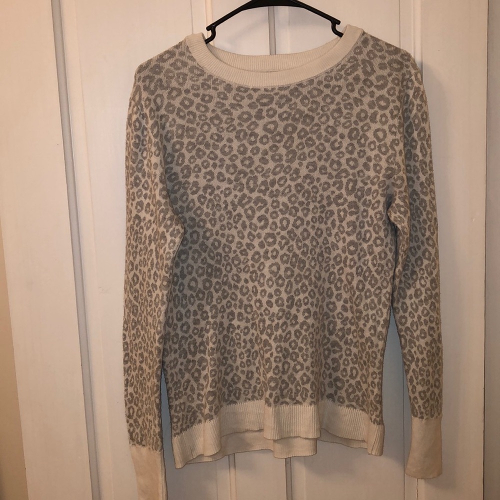 Leopard print sweater